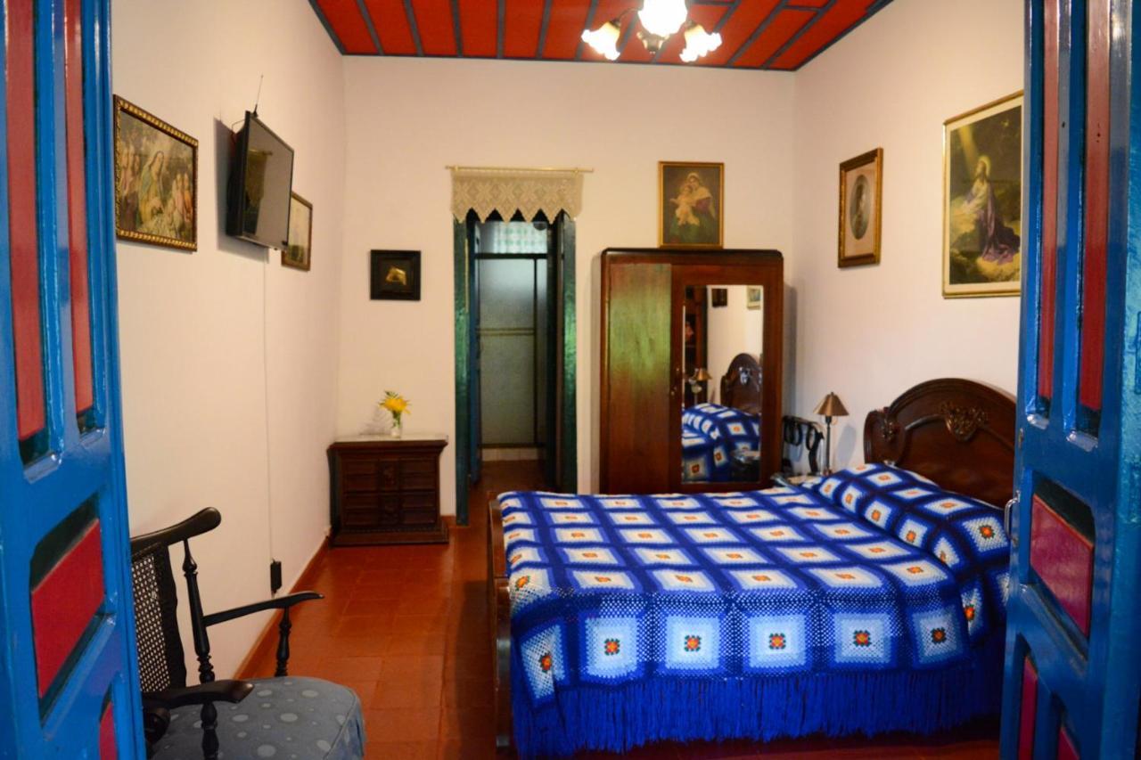 Finca La Colina Bed and Breakfast Calarcá Eksteriør billede