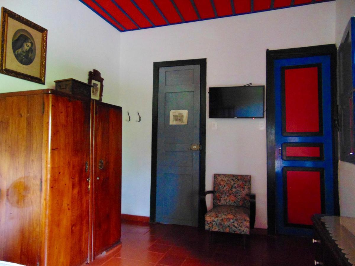 Finca La Colina Bed and Breakfast Calarcá Eksteriør billede